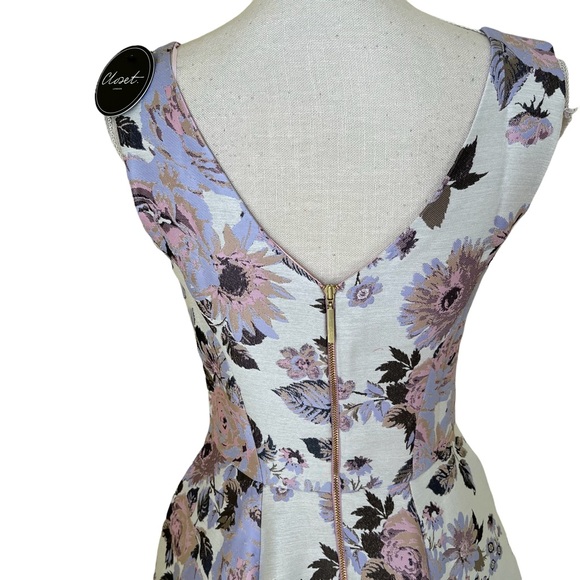 Closet London Cream Purple and Pink Floral Full Skirted Dress 4 - Picture 8 of 11